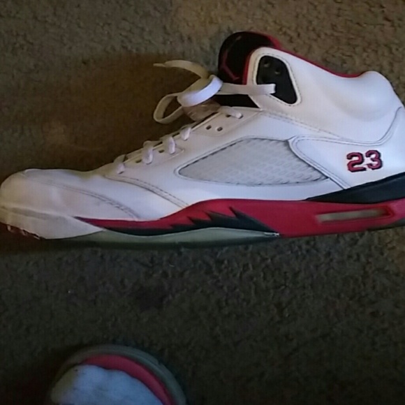 Jordan 5 Fire Red Size 10 BEATERS - Picture 4 of 4